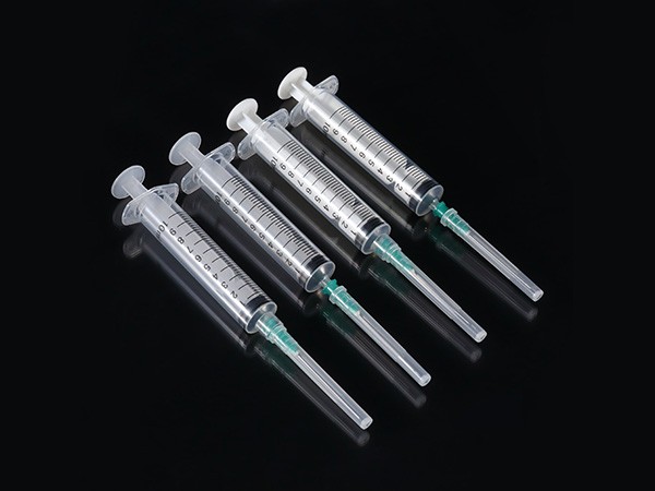 Шприц одноразовий Luer Slip трьохкомпонентний 10 мл з голкою 21G x 1 1/2’’(0,8х40 мм)